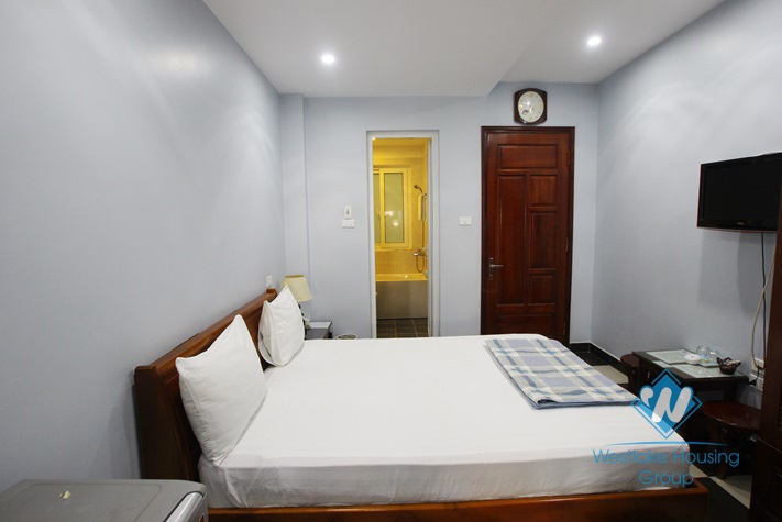 Budget nice studio for rent on Lac Long Quan Street, Tay Ho District, Ha Noi